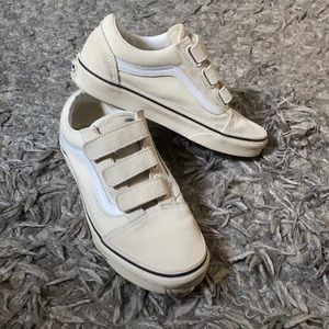 Old skool strap vans